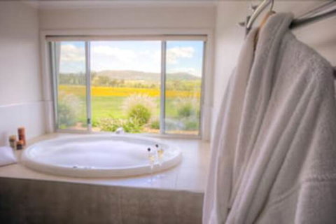 Azjure Studio Retreat - Accommodation Adelaide 7