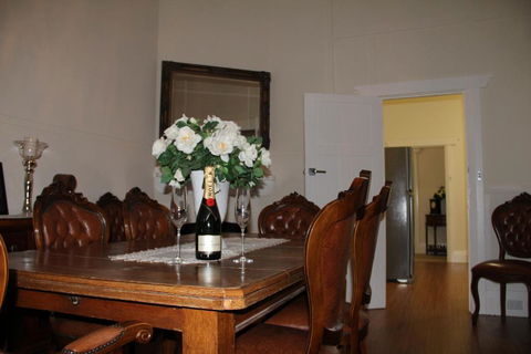 Mentor Chambers Apartment Bed & Breakfast - Accommodation Adelaide 4