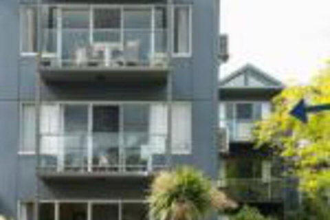 Unit 9 Bellevue - Accommodation Adelaide 0