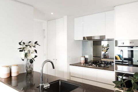 RNR Serviced Apartments North Melbourne - Accommodation Adelaide 0