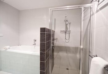 Altitude Apartments - Accommodation Adelaide 4