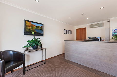 AAt 28 Goldsmith Motel - Accommodation Adelaide 2