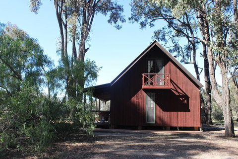 Krinklewood Cottage & Train Carriages - Accommodation Adelaide 5