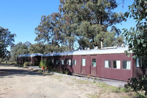 Krinklewood Cottage & Train Carriages - Accommodation Adelaide 3