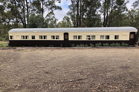Krinklewood Cottage & Train Carriages - Accommodation Adelaide 4