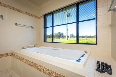 Mandalay Villas Villa 2 - Accommodation Adelaide 6