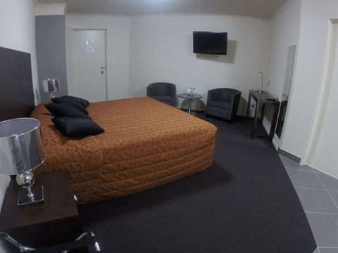 CluBarham Motel - Accommodation Adelaide 2