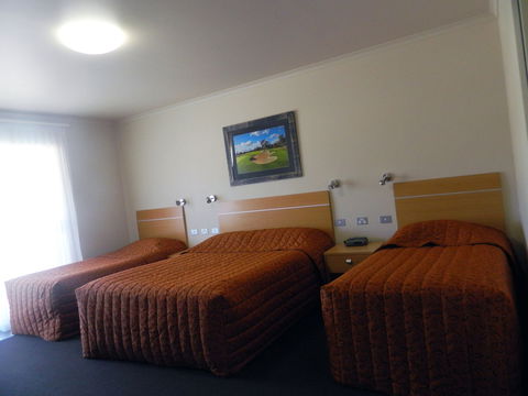 CluBarham Motel - Accommodation Adelaide 1
