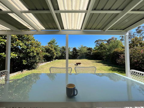 Hayes Beach House Jervis Bay Pet Friendly Award Winner Fireplace - Accommodation Adelaide 1