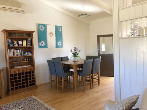Dam It Getaway- Homestead - Accommodation Adelaide 1
