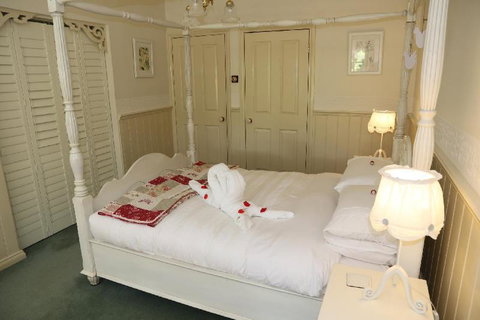 Fernglade On Menzies - Accommodation Adelaide 4