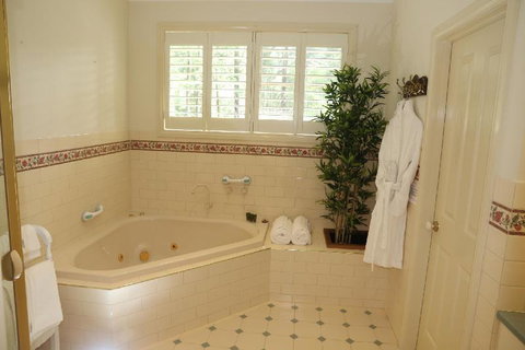 Fernglade On Menzies - Accommodation Adelaide 5