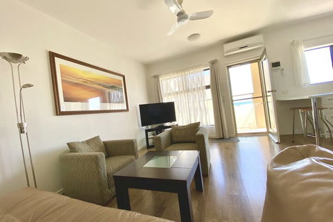 Atlantic West Beach Apartments - Accommodation Adelaide 6