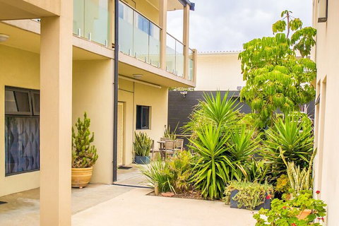 Atlantic West Beach Apartments - Accommodation Adelaide 2