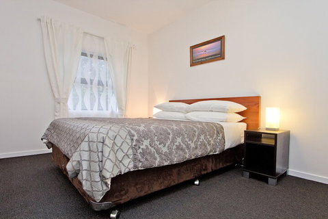 Atlantic West Beach Apartments - Accommodation Adelaide 4