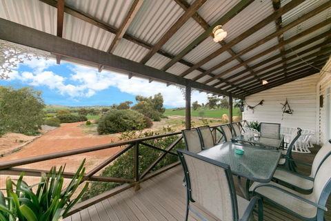 Hillside Country Retreat - Accommodation Adelaide 6