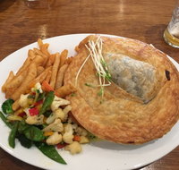 Watering Hole Tavern Monbulk