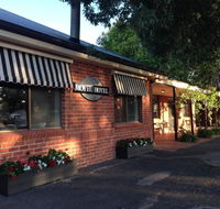 Moyhu Hotel - Accommodation Adelaide