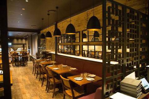 Annata - Accommodation Adelaide 0