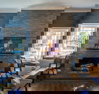 Lime Leaves - Accommodation Adelaide