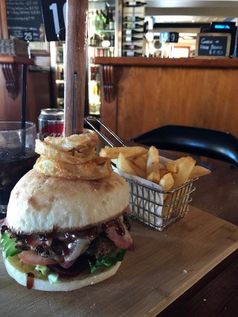 Vandenburg Hotel Restaurant - Accommodation Adelaide 0