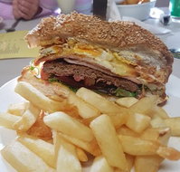 Beehive Hotel Motel Cafe - Accommodation Adelaide