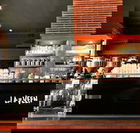 La Veen Coffee and Kitchen - Accommodation Adelaide