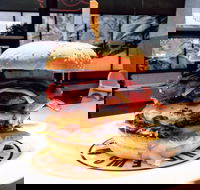 Andrew's Hamburgers - Albert Park - Accommodation Adelaide