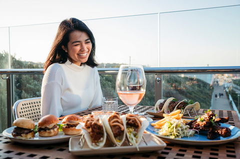Merewether Surfhouse - Accommodation Adelaide 0