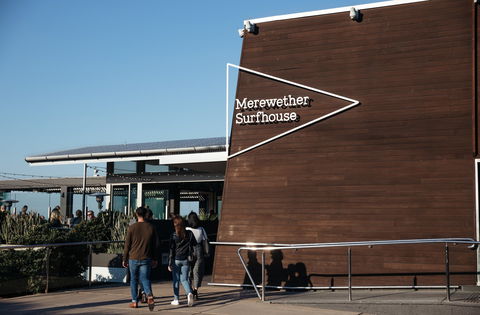 Merewether Surfhouse - Accommodation Adelaide 1