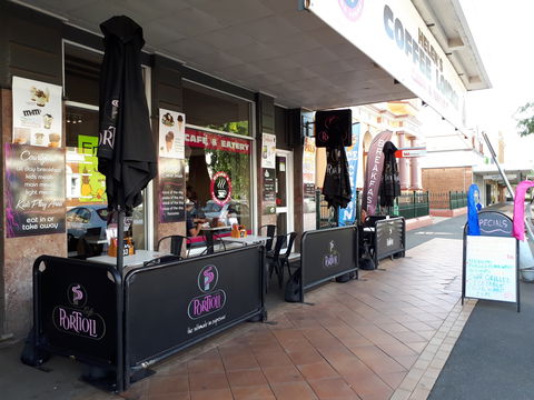 Helen's Coffee Lounge - Accommodation Adelaide 2