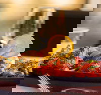 The Clove - Accommodation Adelaide