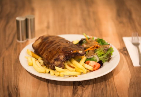 Central Hotel Cootamundra - Accommodation Adelaide 2
