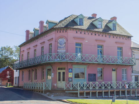 Braidwood Hotel - Accommodation Adelaide 1
