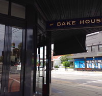 Ionsky's Bake House