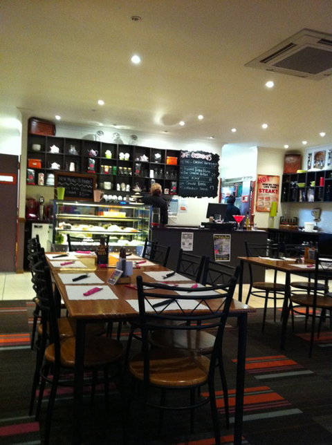 Queensland National Hotel - Accommodation Adelaide 4