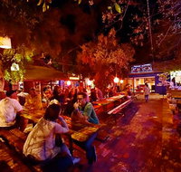 Montes Lounge - Accommodation Adelaide