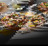 Crust Gourmet Pizza Bar - Belmont - Accommodation Adelaide