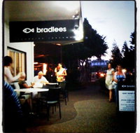 Bradlees on the Beach - Accommodation Adelaide