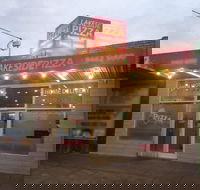Lakeside Pizza - Accommodation Adelaide