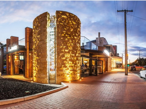 Woodville Hotel - Accommodation Adelaide 0