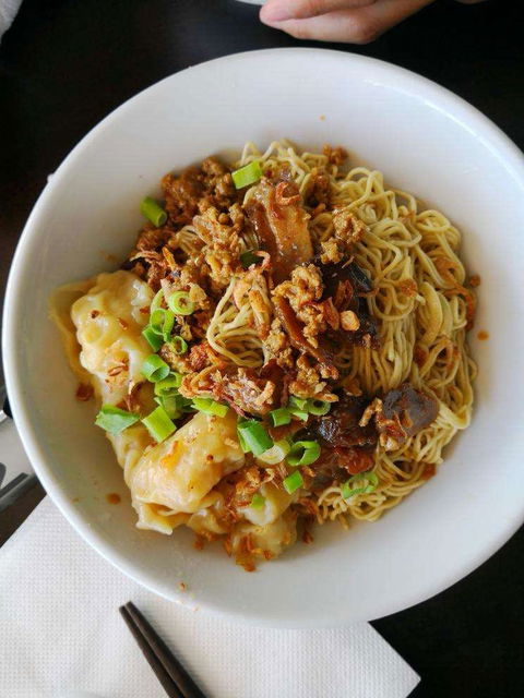 Two Hand Noodle Shop - Accommodation Adelaide 0