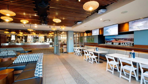 Oceans Bar - Narrabeen Sands Hotel - Accommodation Adelaide 0