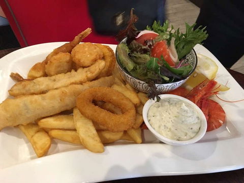 Tudor Inn - Accommodation Adelaide 0