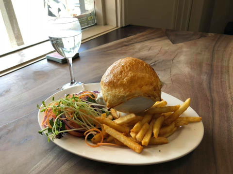 Bowning Hotel Dining - Accommodation Adelaide 0