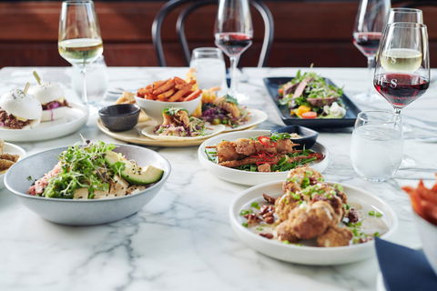 Hotel Sorrento Restaurant - Accommodation Adelaide 2