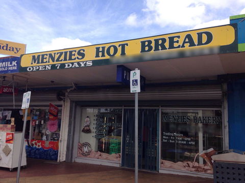 Menzies Hot Bread - Accommodation Adelaide 0