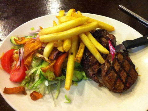 Central Cafe Queanbeyan - Accommodation Adelaide 0