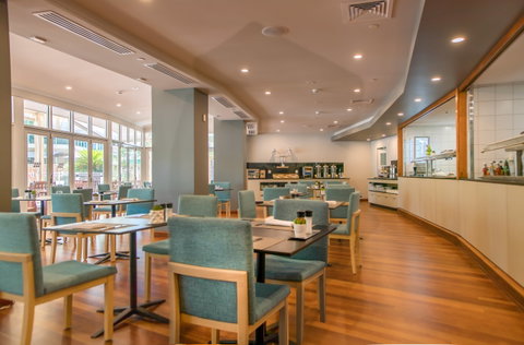 Poolside Restaurant And Bar - Accommodation Adelaide 1