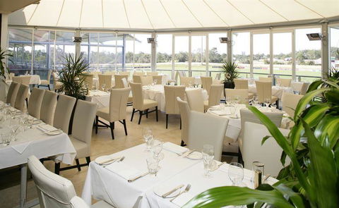 L' Aqua Restaurant - Accommodation Adelaide 1